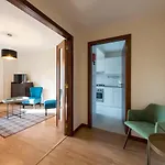 Apartament Lovelystay - Homey Feeling Flat W/ Free Parking