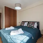 Apartament Lovelystay - Homey Feeling Flat W/ Free Parking *