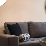 Lovelystay - Homey Feeling Flat W/ Free Parking Apartament Porto