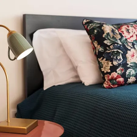 Lovelystay - Homey Feeling Flat W/ Free Parking Daire Porto