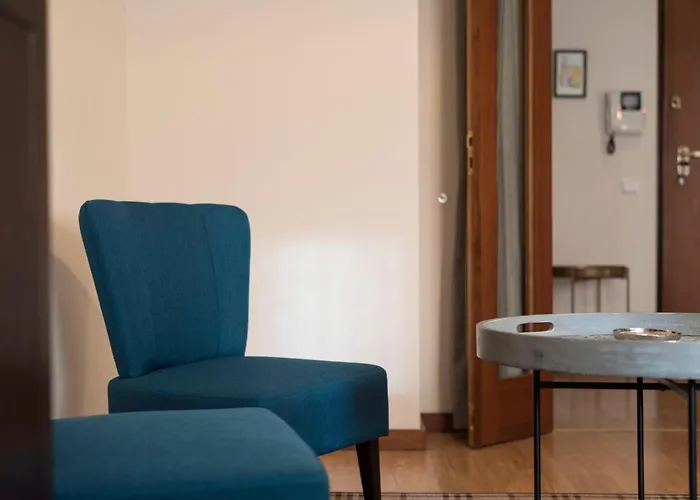 Daire Lovelystay - Homey Feeling Flat W/ Free Parking *