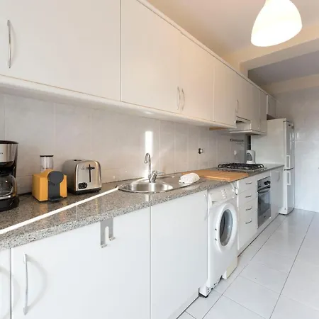 Lovelystay - Homey Feeling Flat W/ Free Parking 公寓 波尔图