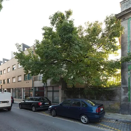 Apartment Porto 1Br With Parking By Lovelystay