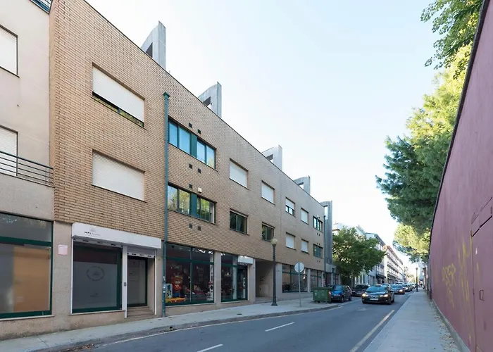 Apartmán Lovelystay - Homey Feeling Flat W/ Free Parking