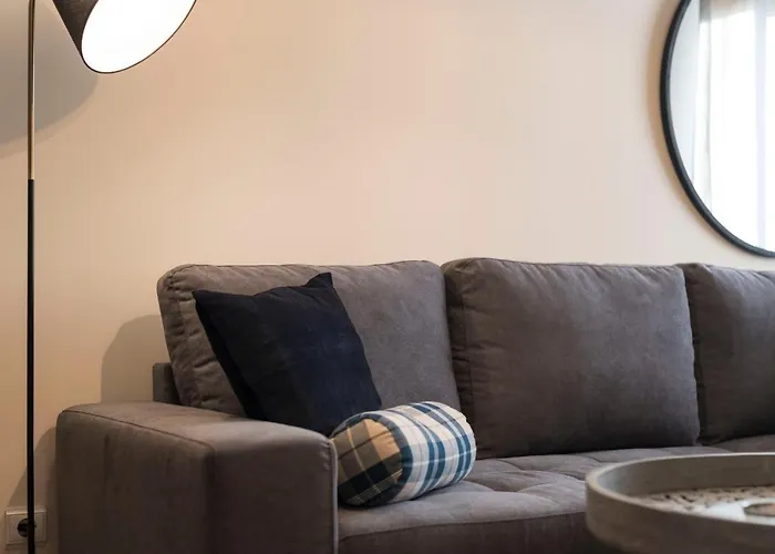 Lovelystay - Homey Feeling Flat W/ Free Parking Διαμέρισμα Πόρτο